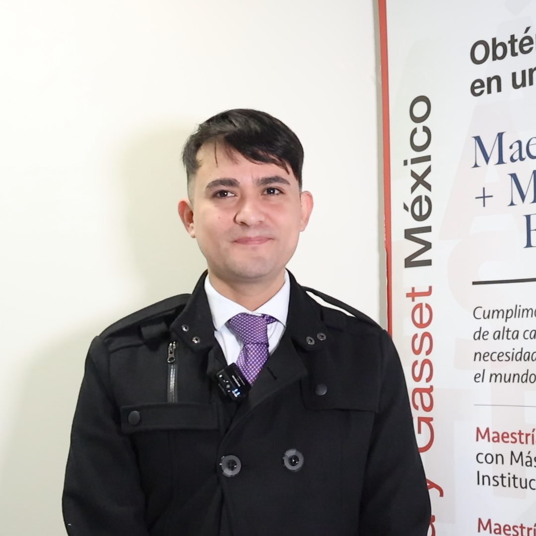 Retrato de Jorge Alberto Zepeda, egresado de la Maestría en Comunicación