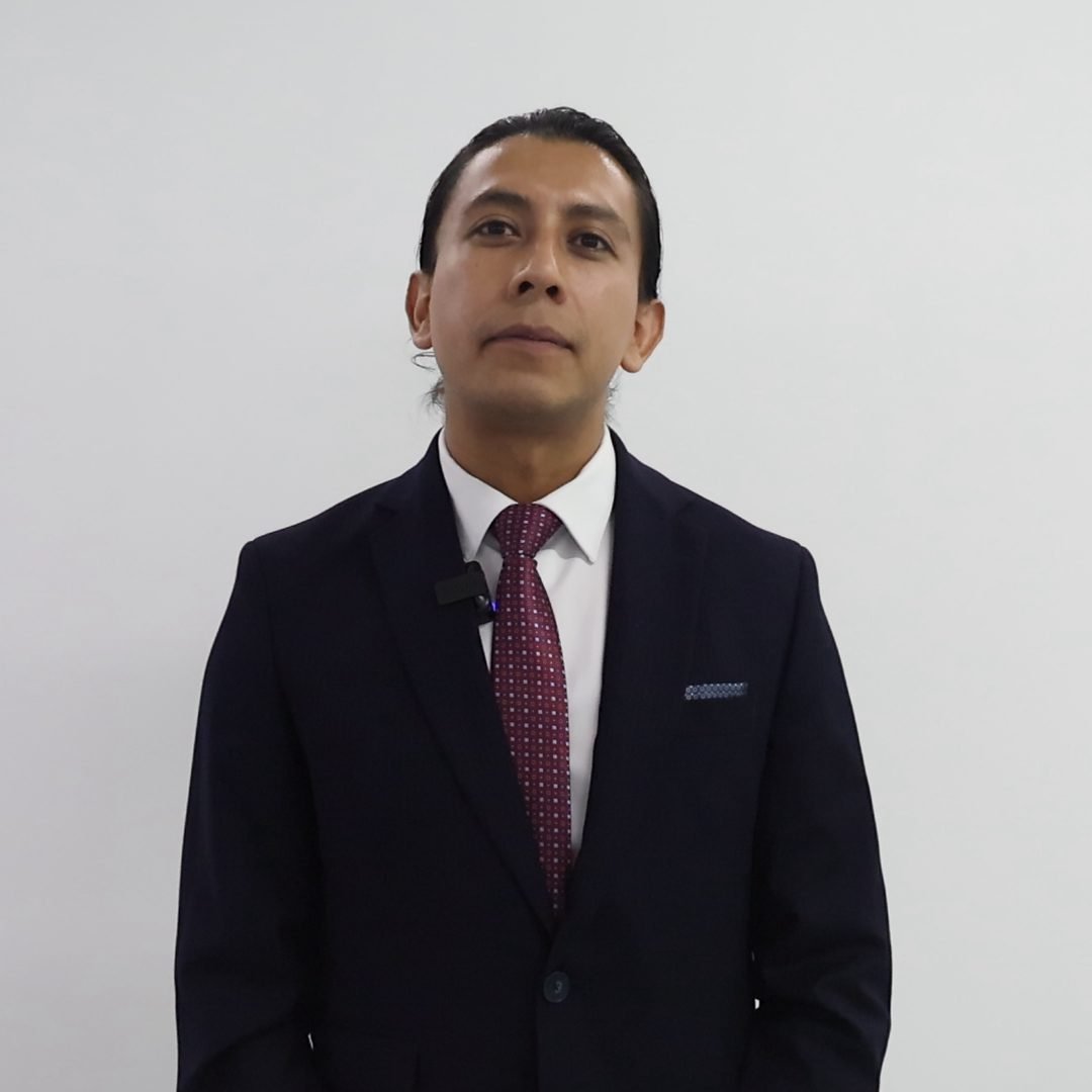 Retrato de Reynaldo Lemus, egresado de la Maestría en Políticas Públicas